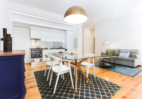 JOIVY Avenida Apartments